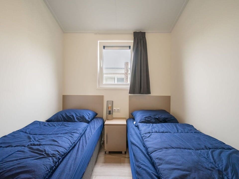 Outdoor Furniture, Swimming Pool, Resort, Sunlounger, Leisure, Shade, Vacation, Resort Town, Umbrella