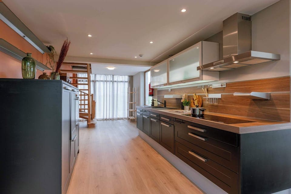 Well equipped kitchen