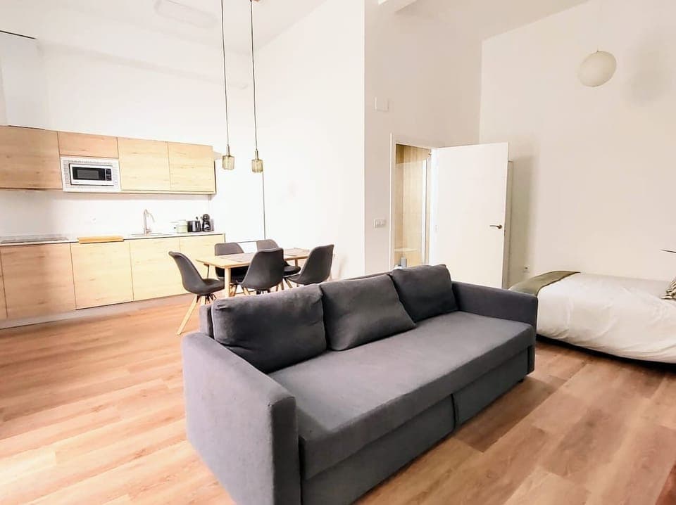 6dfc5e03 8619 4b3f a7cc 036e918081ab