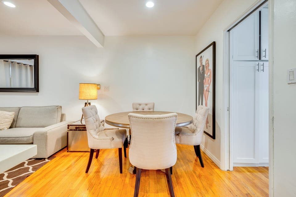 Dining Area | Dishware/Flatware