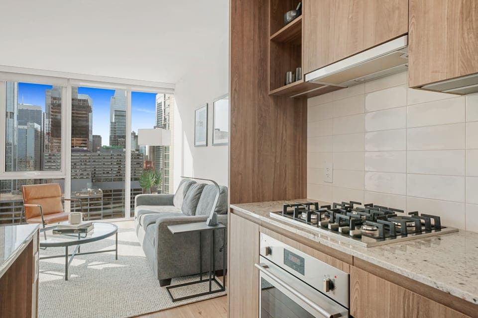 074-369WestGrandAvenue-Chicago-IL-60654-SMALL