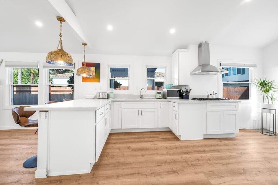 Open, updated, bright kitchen!