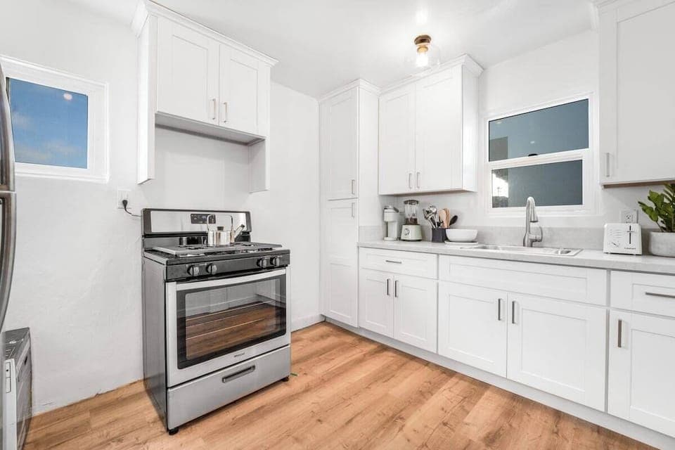 Cook up a storm in this fully equipped kitchen! Kitchen is stocked with cooking essentials!