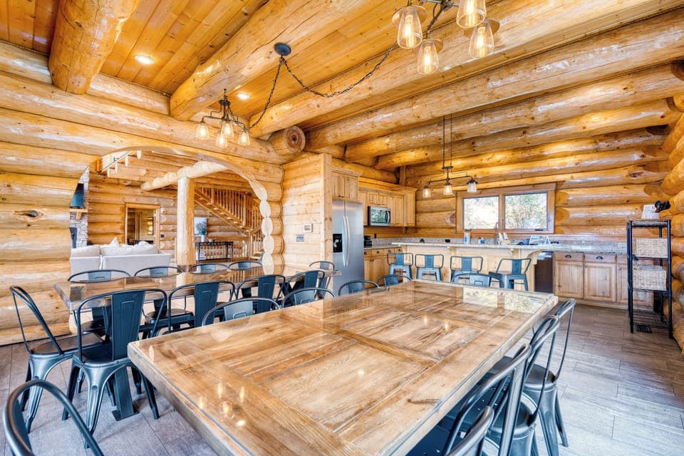 Dining area perfect for a group.