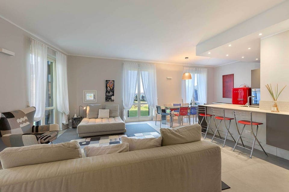 Casa Aurora - Meina, Lake Maggiore, Italy - NORTHITALY VILLAS Vacation rentals