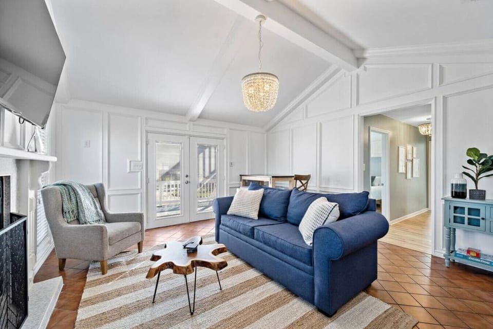 Cozy up for a movie night with the whole family!