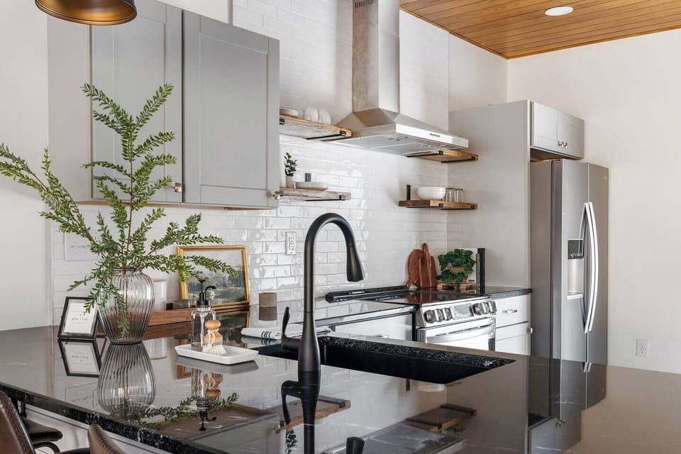 kitchen (1)