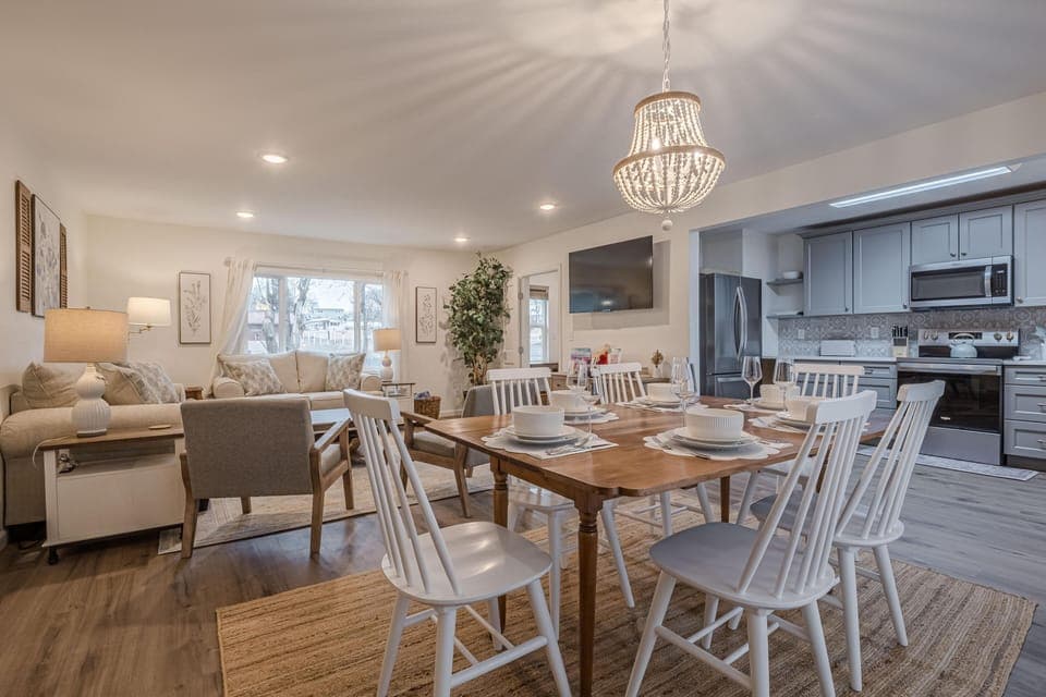 A chic and inviting space to enjoy every bite.