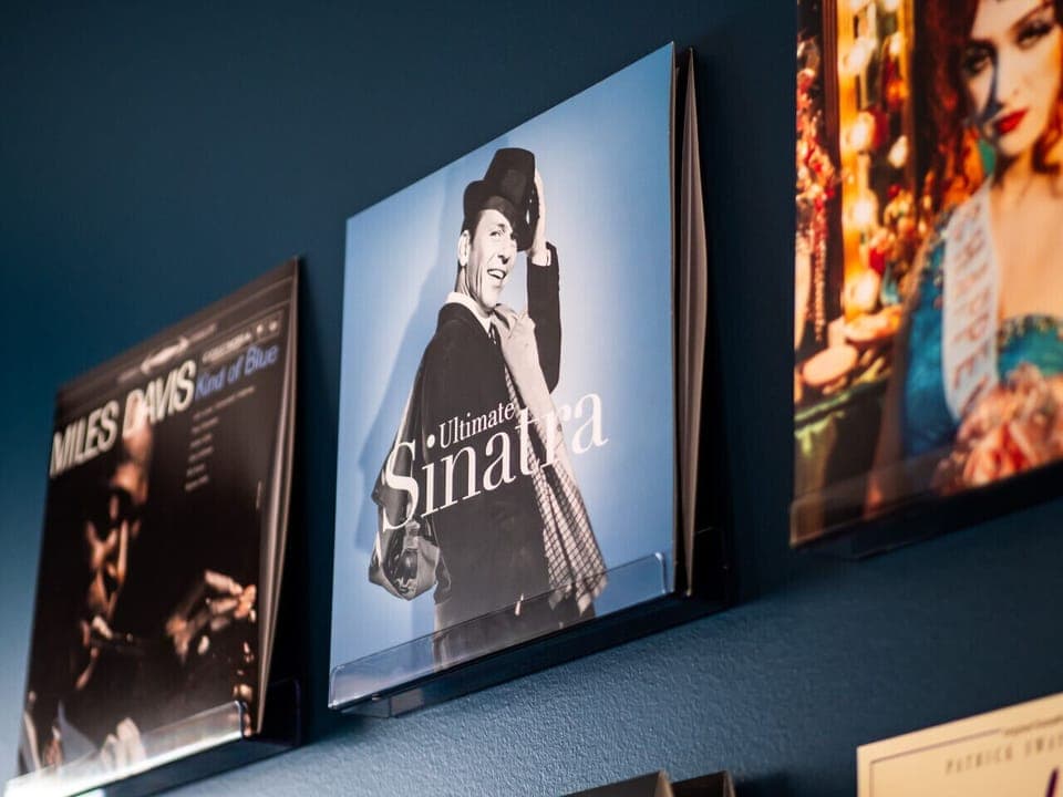 Spinning tunes, vibrant colors, and pure sonic bliss! ✨  This vintage-inspired turntable is a total vibe. #RecordPlayerLove