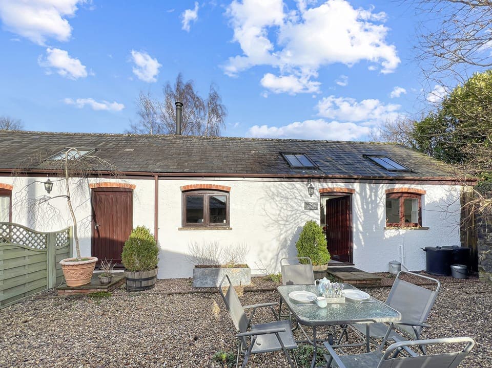 The Old Stables, Waterrow