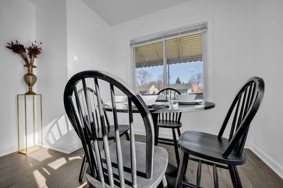 Dining table for 4. 2 Extra chairs are in the basement. 
