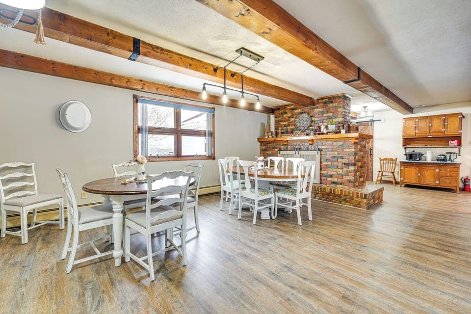 Dining Area | Main Level