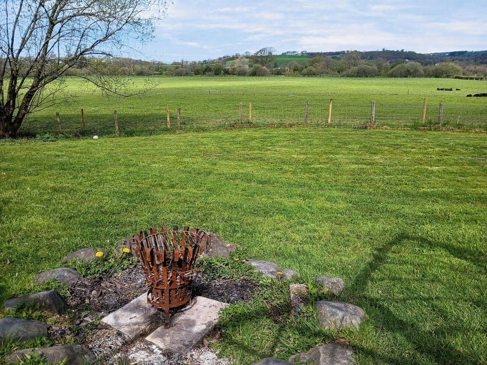 Exterior | Rosie - Tanyrallt Holidays Lets, Llanybydder, near Lampeter