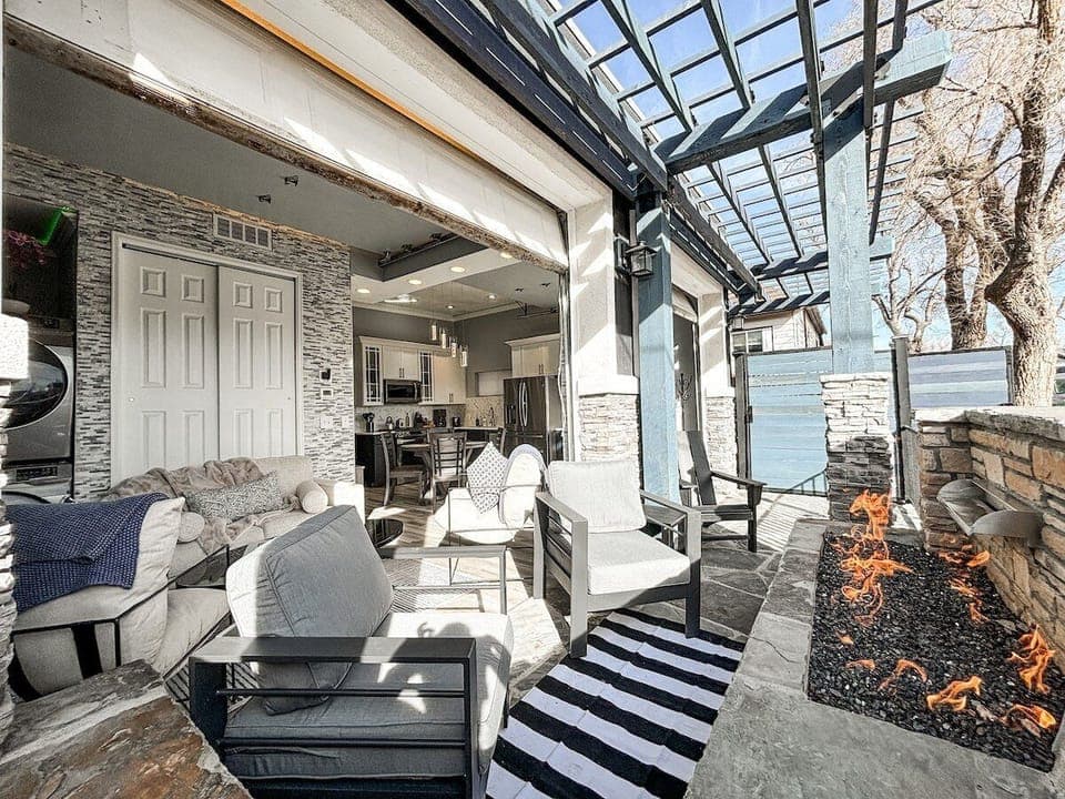 Relax and recharge in this one-of-a-kind Old Colorado City retreat.