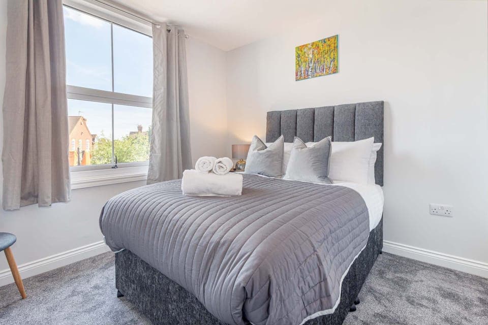 The Bull Inn Flat 2, Worcester - Host & Stay