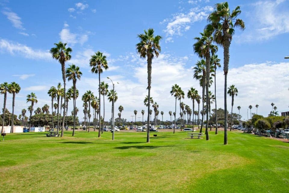 Welcome to your perfect coastal escape!