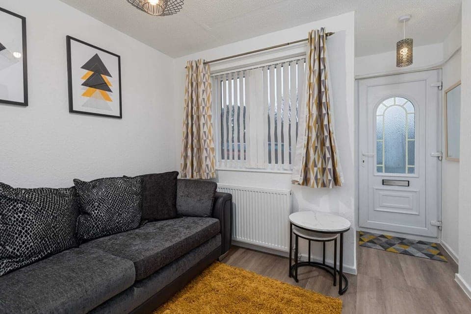 Living Room / Lounge