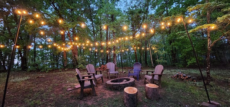 Firepit and Smores Zone! Beautiful, spacious outdoors with fairy lights