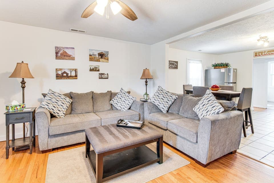 Casey Vacation Rental | 3BR | 2BA | Stairs Required | 1,200 Sq Ft