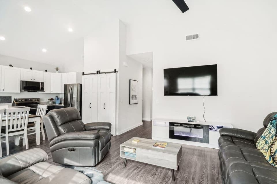 Lots of space in living room, kitchen, dining table, and pantry