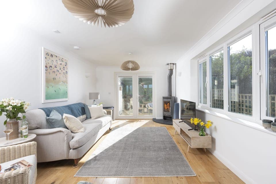 Warmly welcoming you to Poldreth, where luxury and comfort is promised