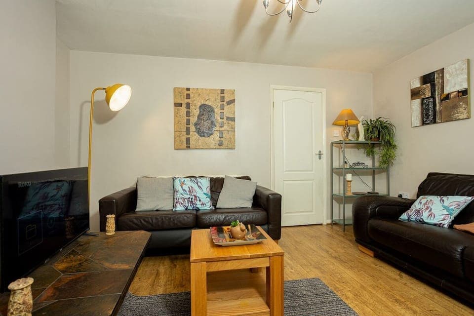 Living Room / Lounge