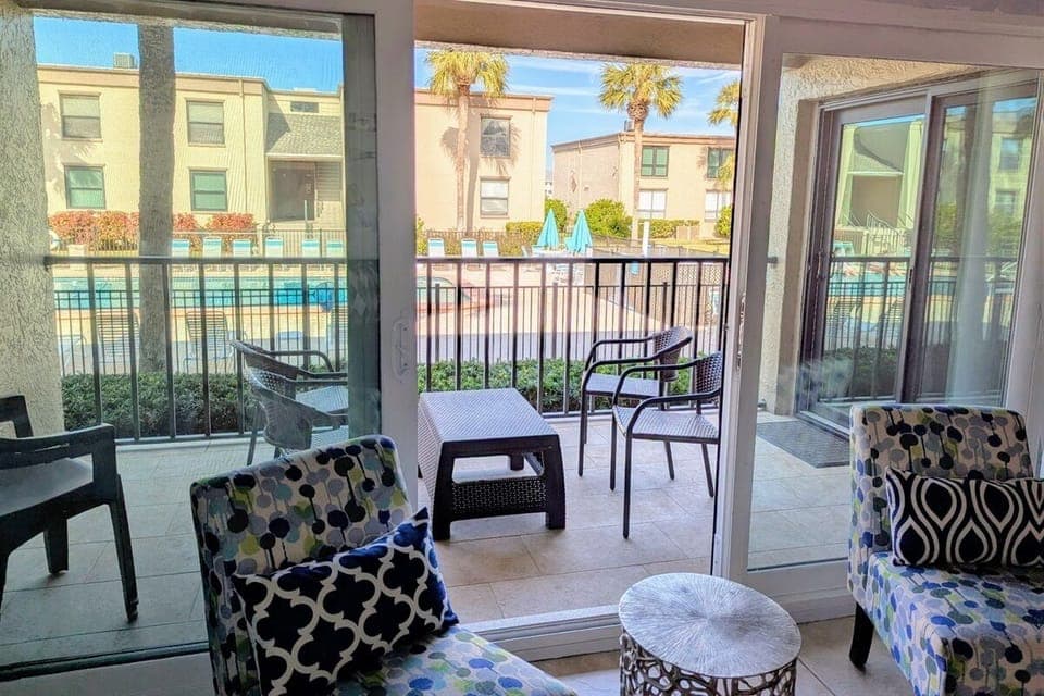 Balcony access off Living Room