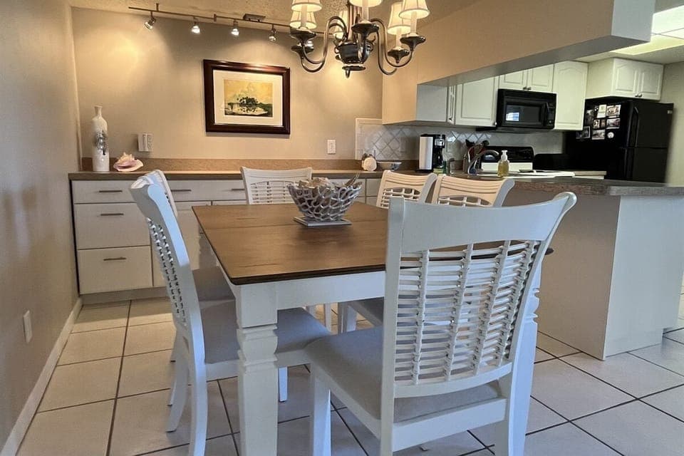 Dining Table for 6