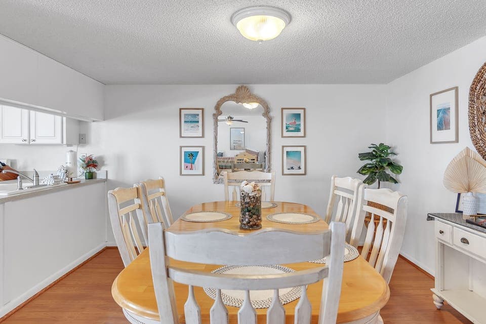 Dining Table for 6