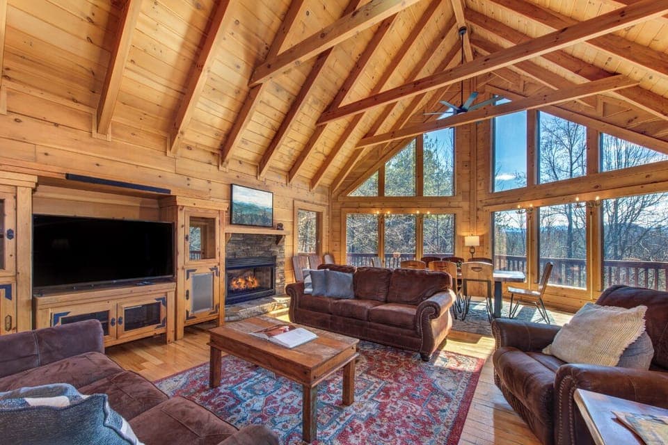 Black Bear Lodge's cozy living area