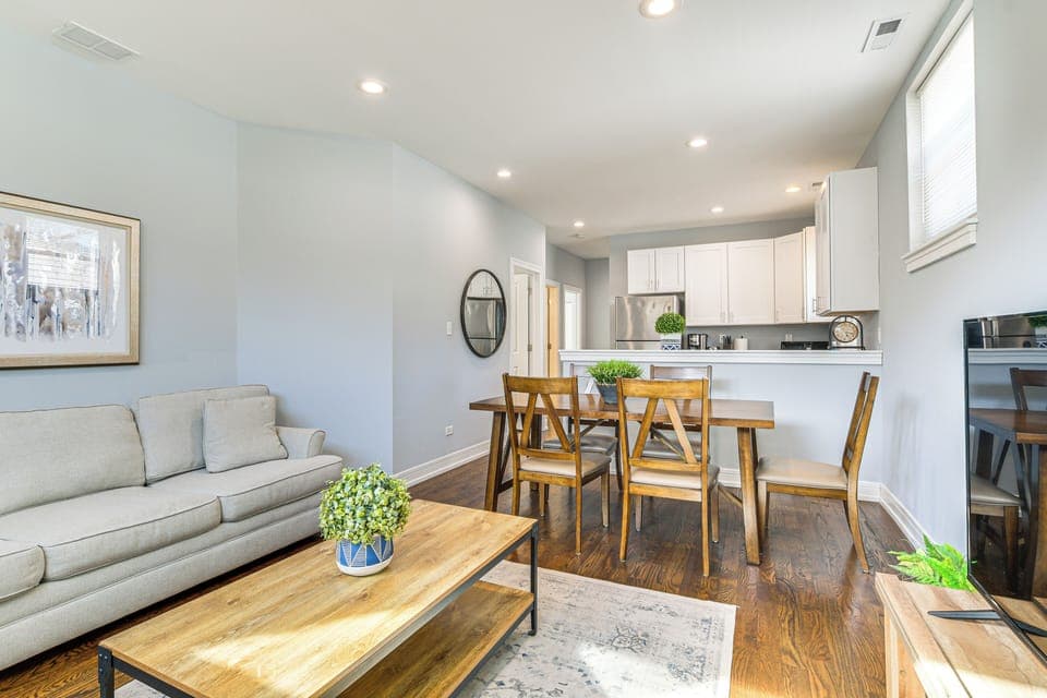 Dining Area | Dishware/Flatware