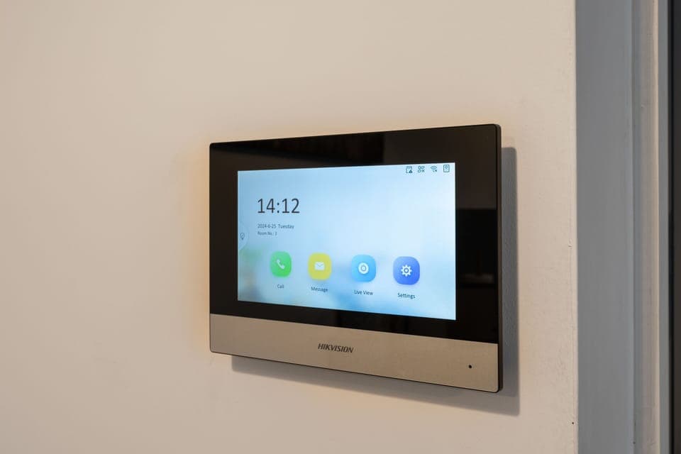 Flat 7D - Intercom