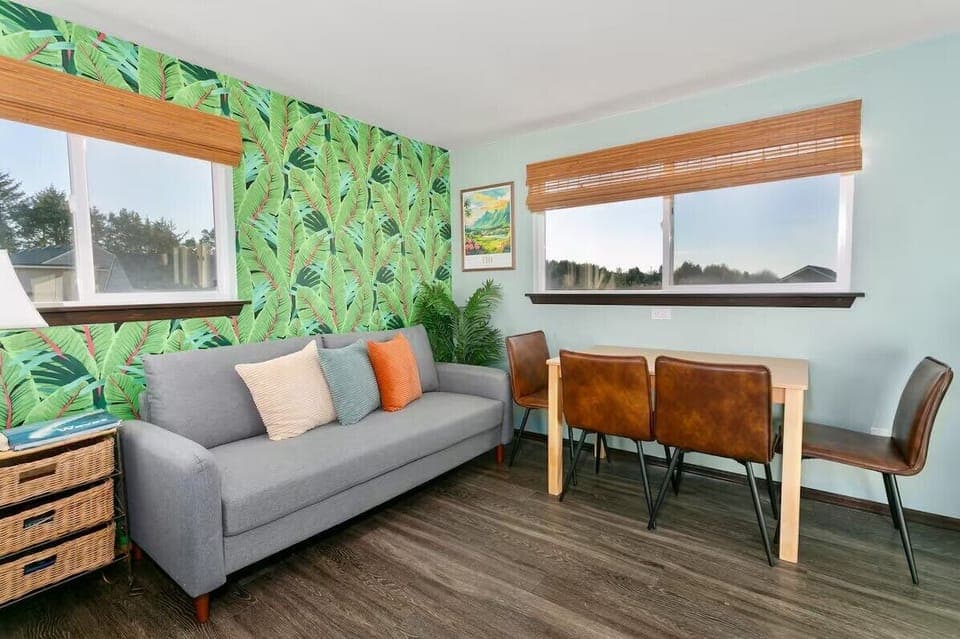 Cozy seating with cheerful, modern style