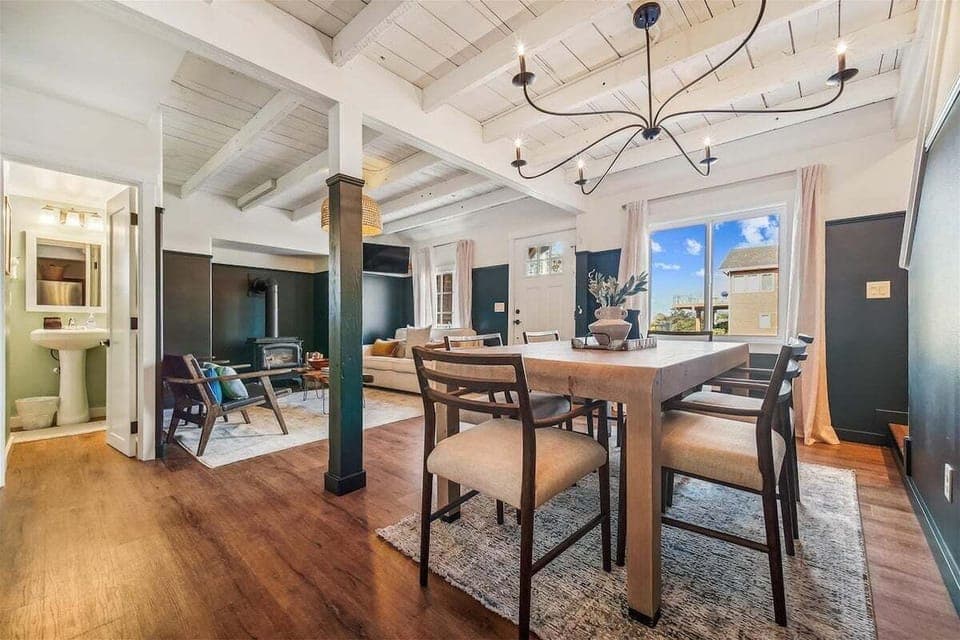 Dining Area at Left Coast Hideaway