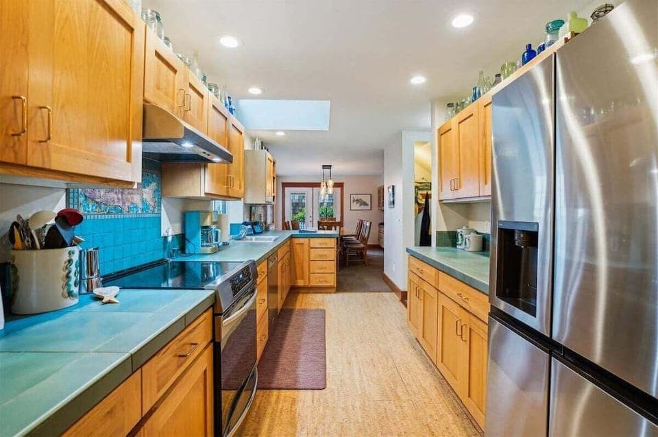 Bailey`s By the Sea Kitchen