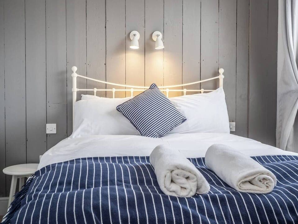 99aaec04-fdab-469d-8eda-9422f1ef72fb