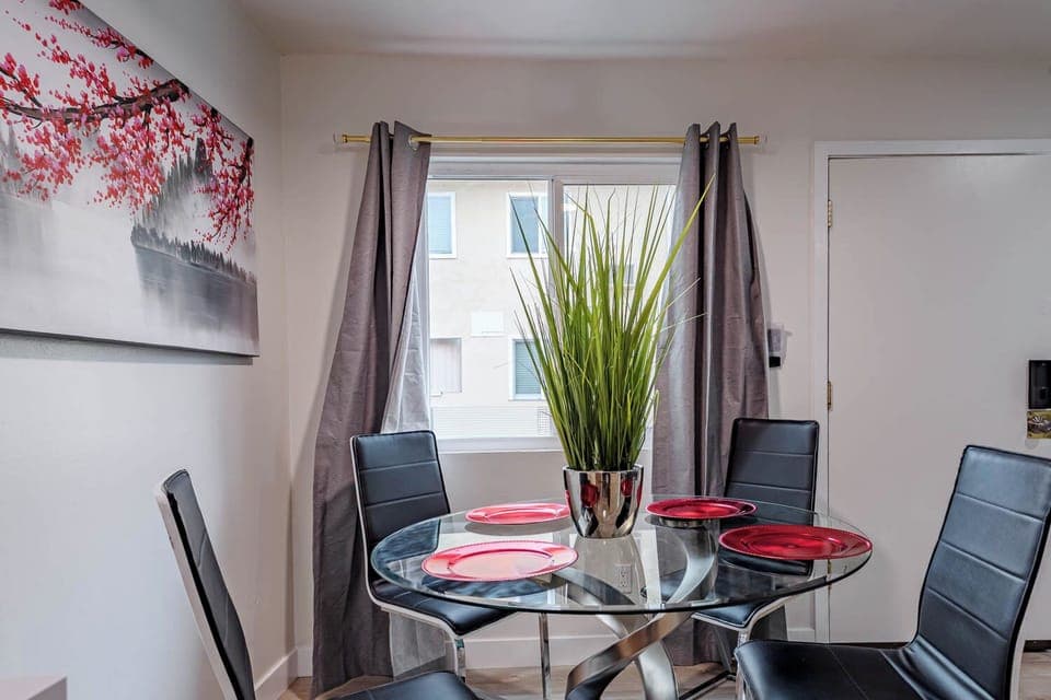 Bright and welcoming dining space, perfect for sharing meals.