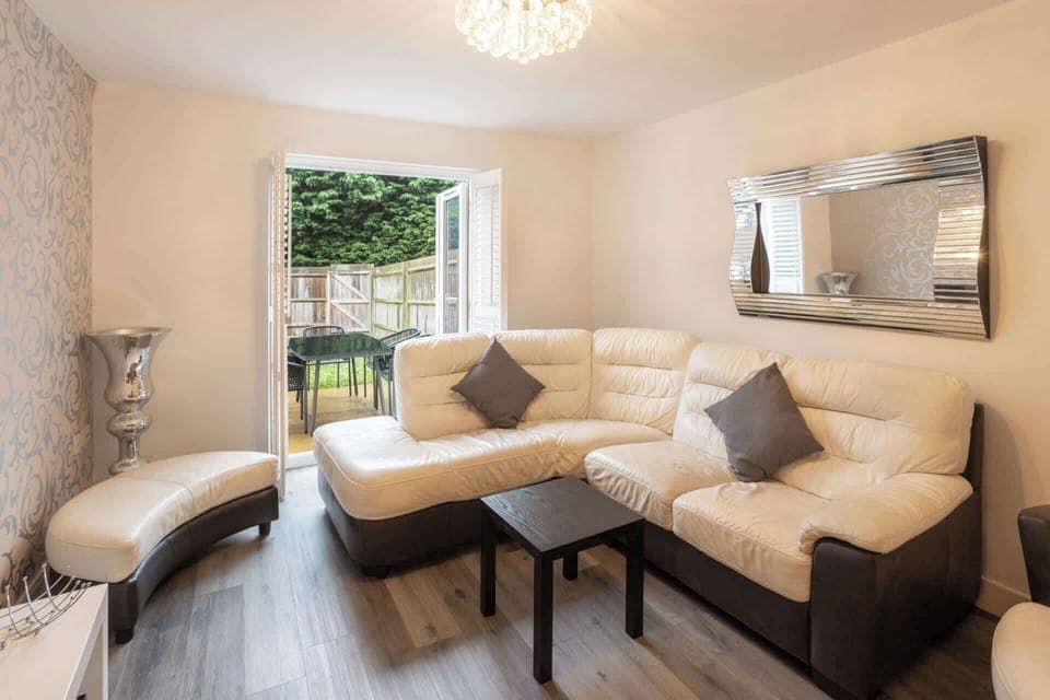 Coventry Street, Wolverhampton - Host & Stay