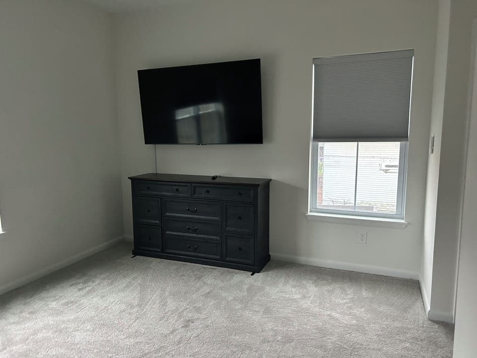 Master Bedroom King Size Bed