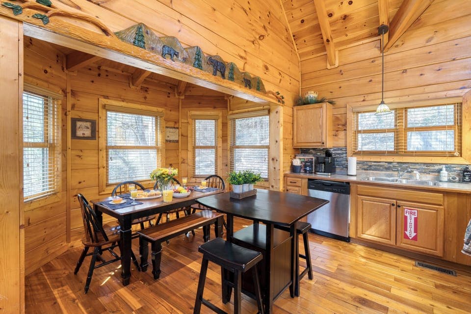 Kitchen and dining area.