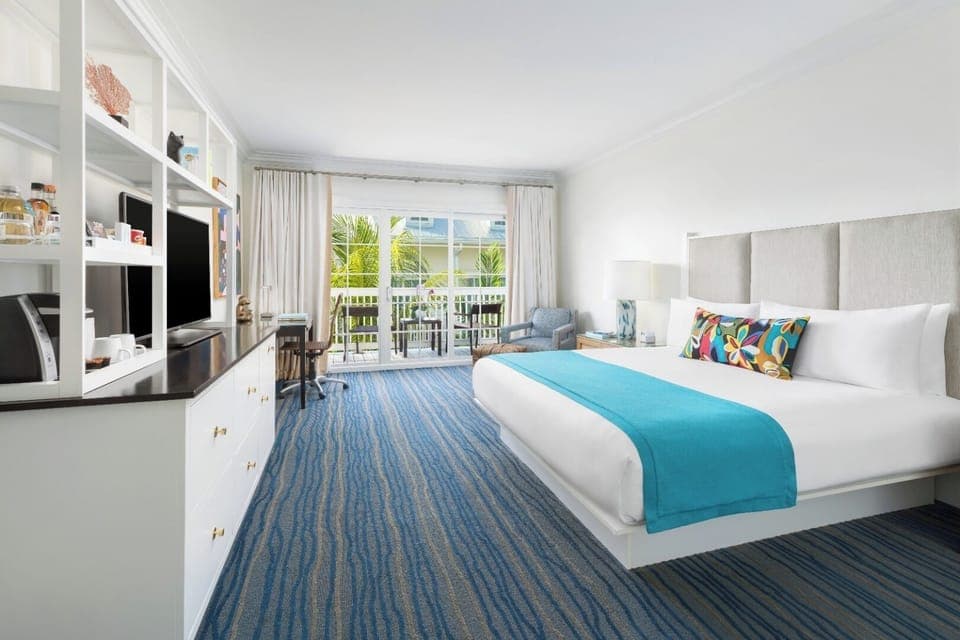 Unit with King size bed