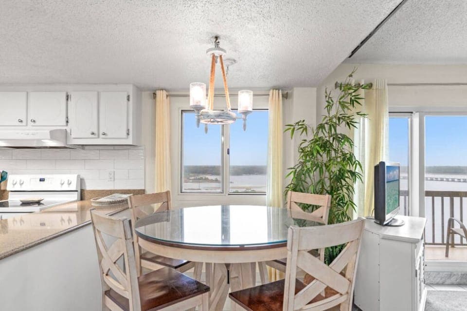 Dinner with a view! Enjoy your dinner while looking out over Lake Powell and the Inlet Bridge.