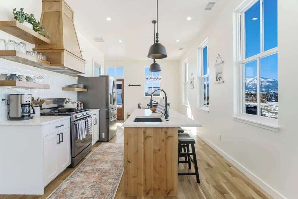 Cook up some fun and unforgettable experiences in this kitchen designed for foodies and adventurers alike.