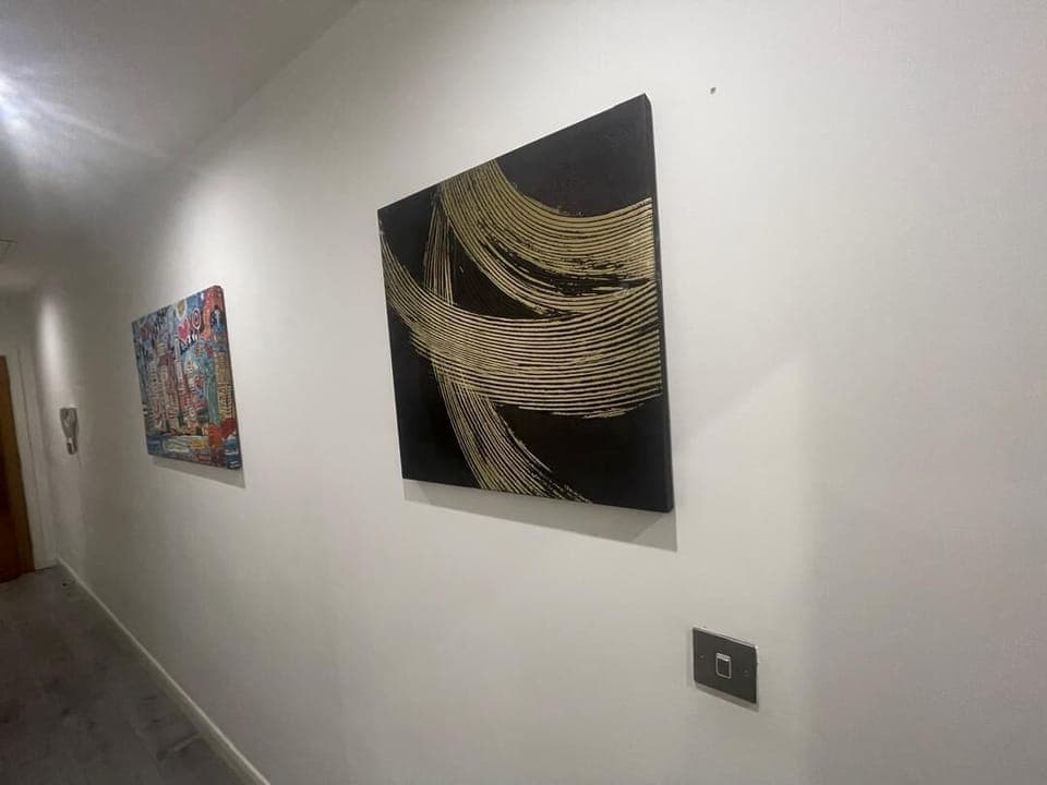 Living Room / Lounge