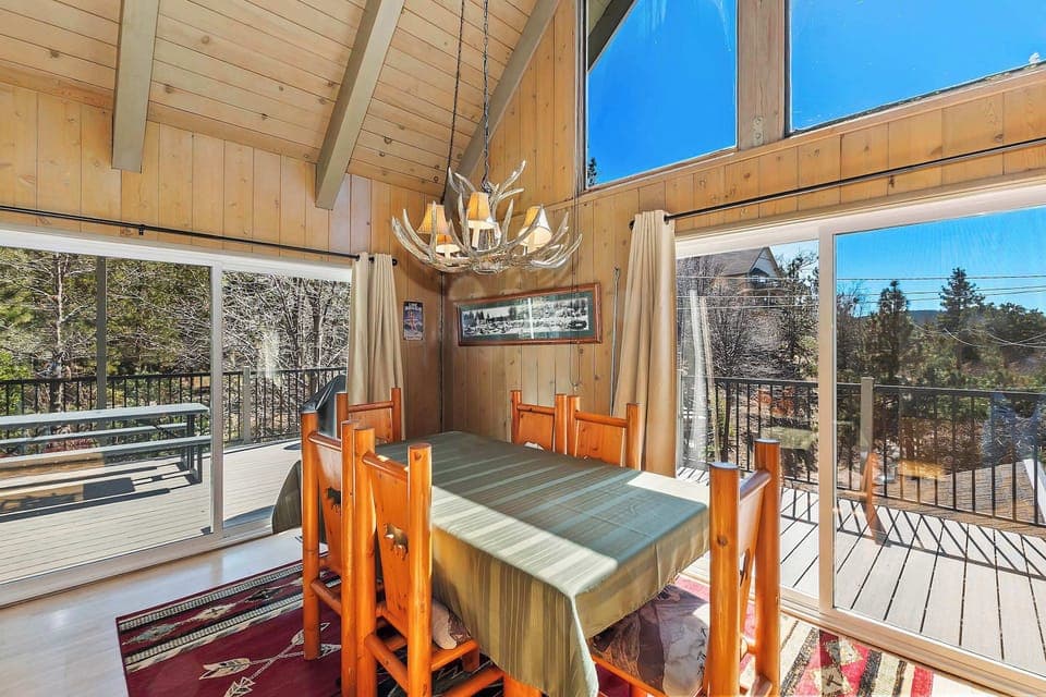 Enjoy the views during meal time.