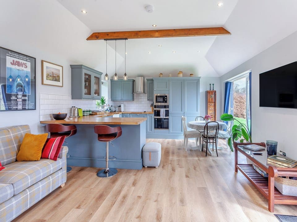 Open plan living space | The Lodge at Edenbridge, Shepton Mallet