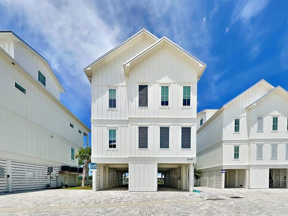 Welcome to The Osprey #8 - Pelican Landing!