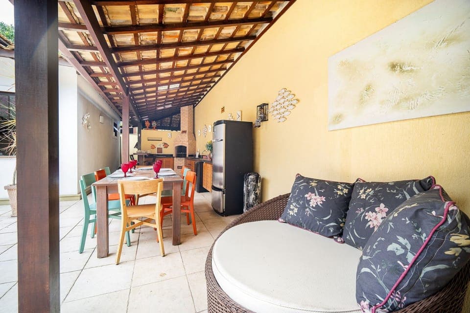 Seating area,Area and facilities