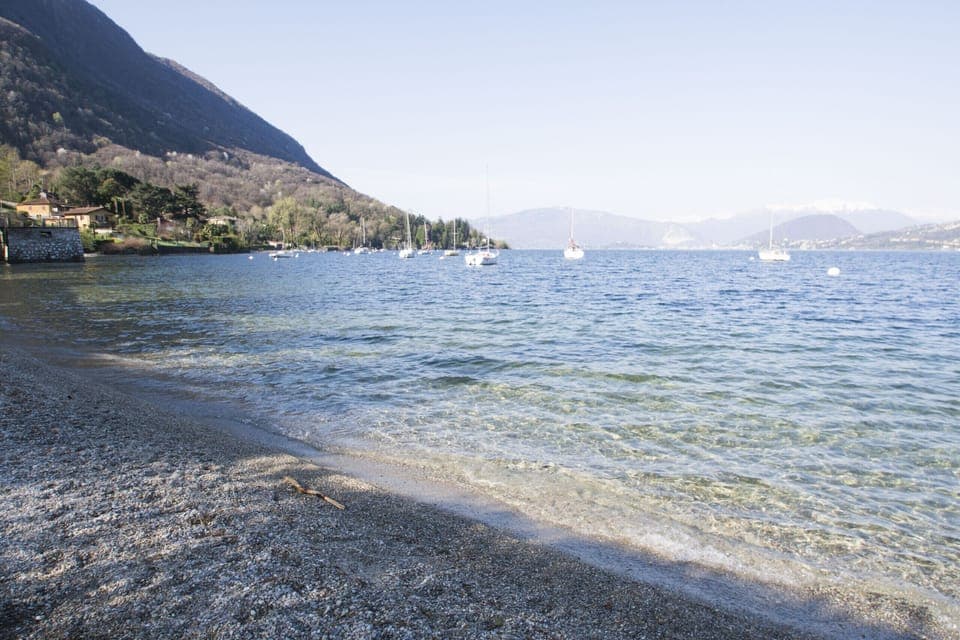 Just a five-minute drive away is Calde, a hamlet of Castelveccana, known for its beautiful beaches and wonderful natural surroundings.