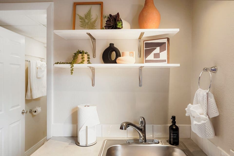 Kitchen sink in the en-suite. 